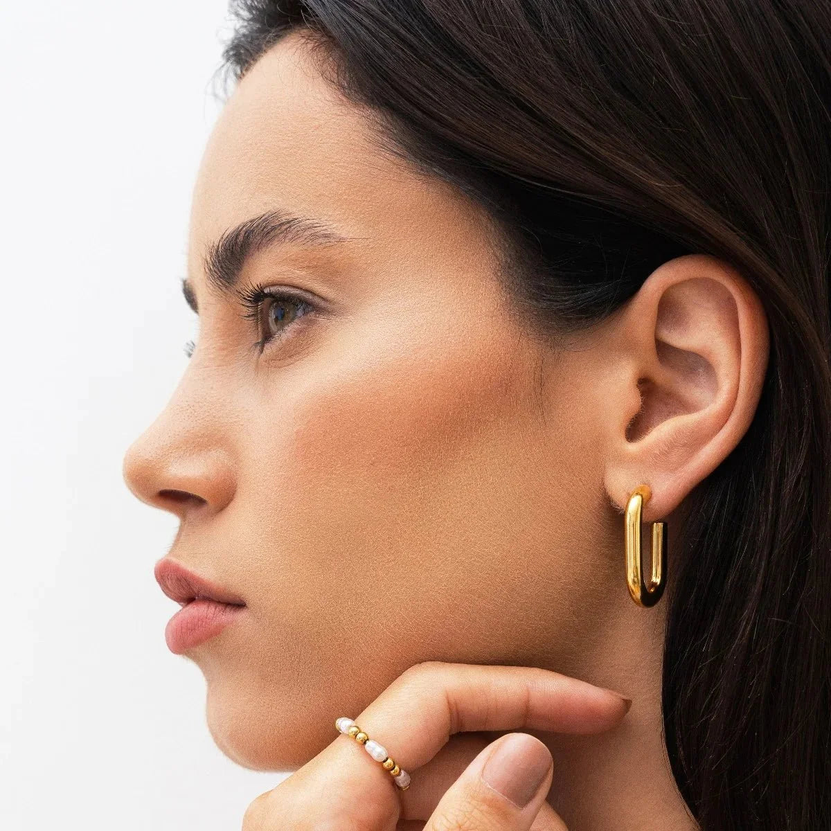 Hoop Earrings Piper Hoop Earrings 18K Gold-Plated in 18K gold-plated – Meiva earrings view 4