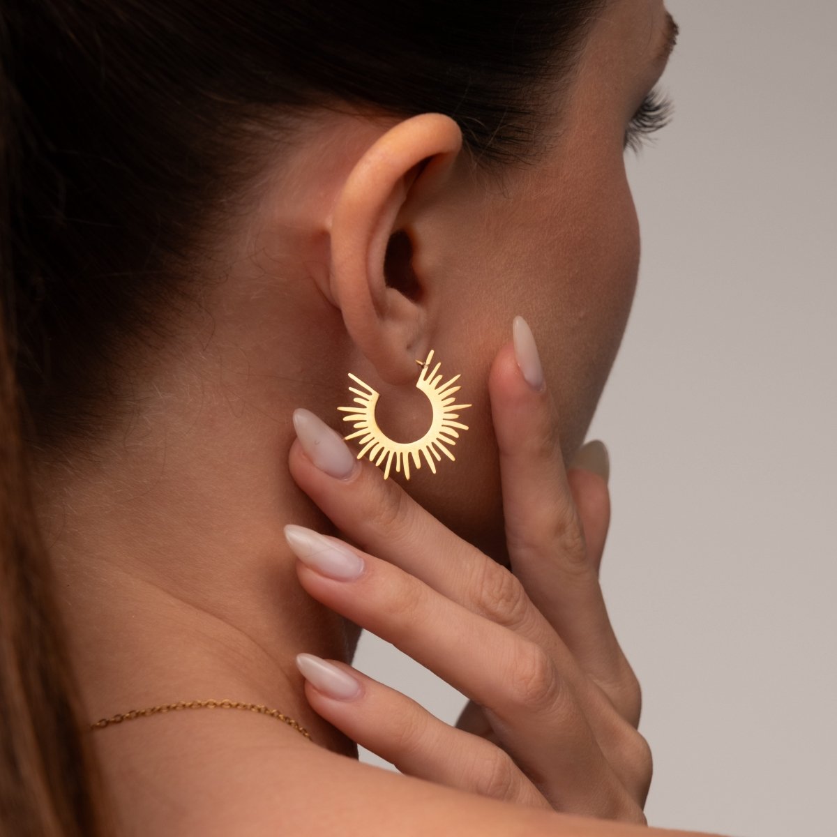 Hoop Earrings Spike Hoop Earrings 18K Gold-Plated in 18K gold-plated – Meiva earrings view 3