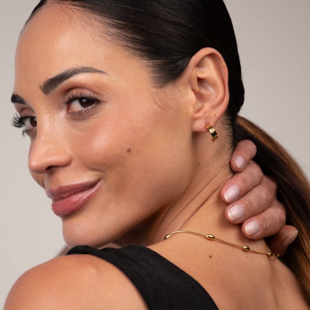 Earrings Twist 18K Gold-Plated Earring in 18K gold-plated – Meiva earrings view 11