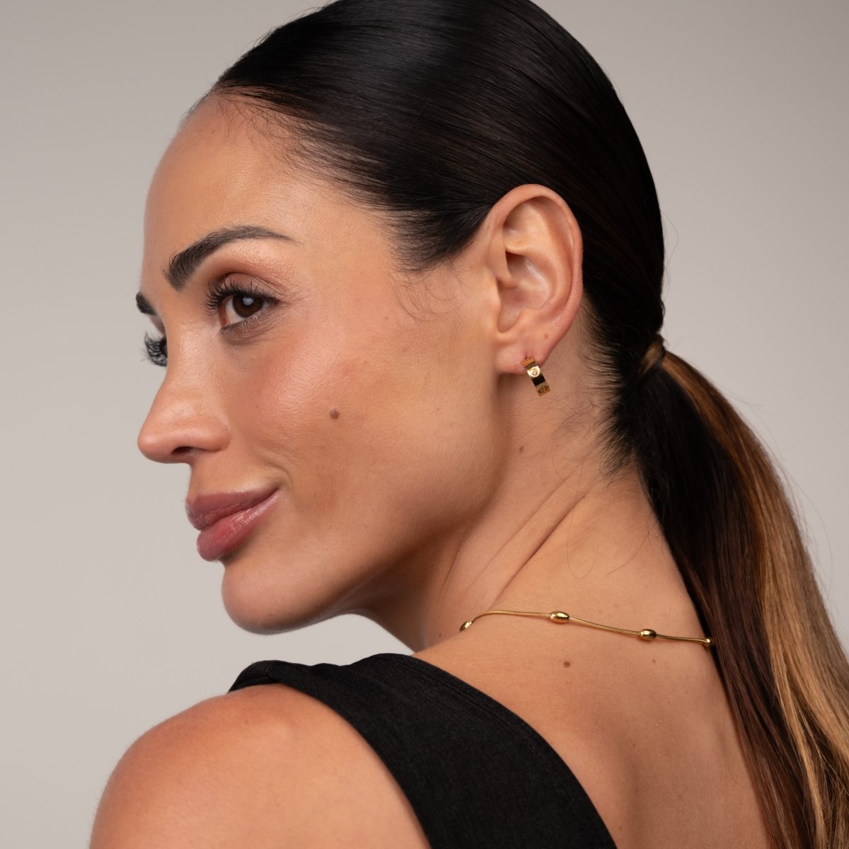 Earrings Twist 18K Gold-Plated Earring in 18K gold-plated – Meiva earrings view 8