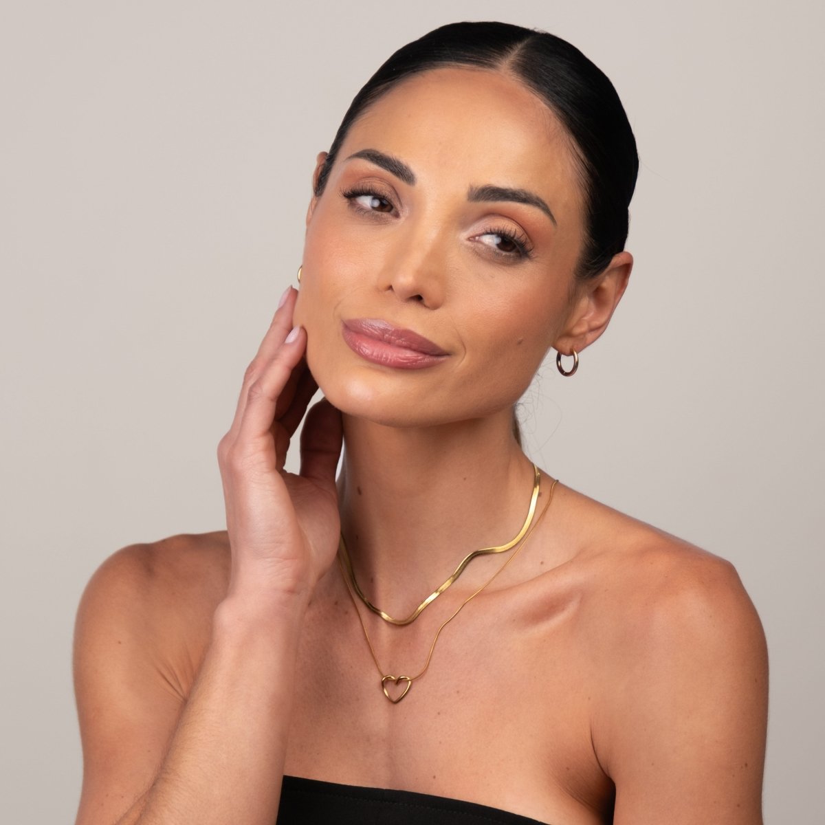 Set Minimalist Heart Necklace 18K Gold Plated in 18K gold-plated – Meiva necklace view 4
