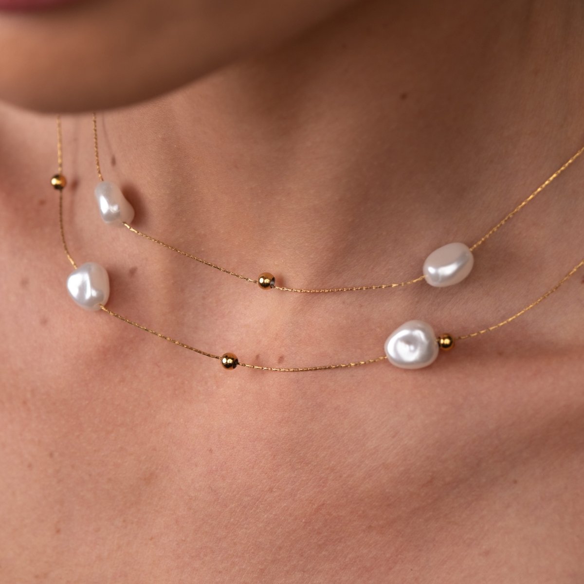 Set Irregular Pearl Necklace 18K Gold Plated in 18K gold-plated, pearl – Meiva necklace view 2