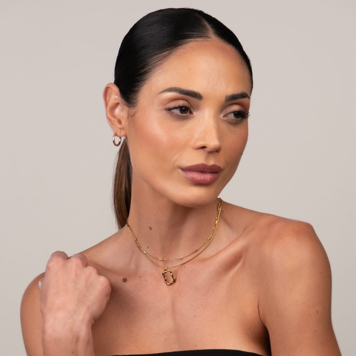 Set Abstract Pendant Necklace 18K Gold Plated in 18K gold-plated – Meiva necklace view 7