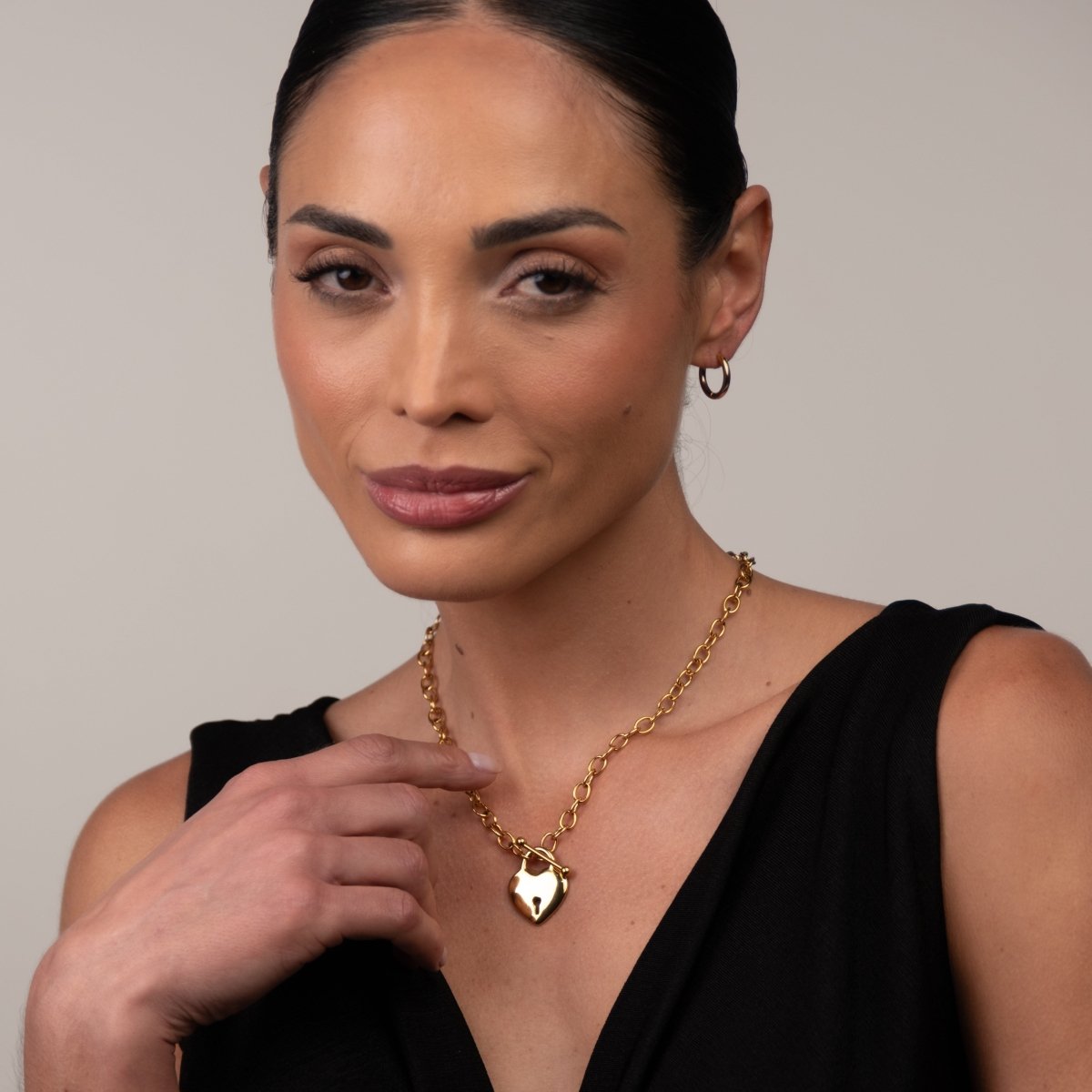 Necklace Eternal Love Heart 18K Gold Plated in 18K gold-plated – Meiva necklace view 4