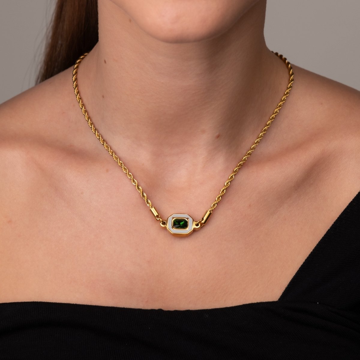 Necklace Aura Emerald 18K Gold Plated in 18K gold-plated – Meiva necklace view 5