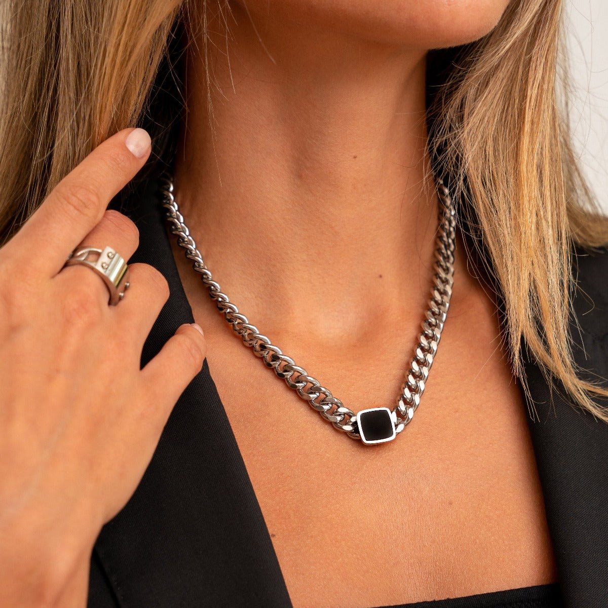 Necklace Square Onyx Stone Chain Silver – Meiva necklace view 5
