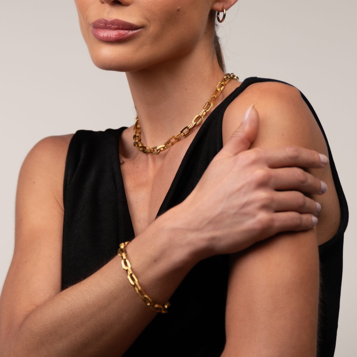 Necklace Chunky Link 18K Gold-Plated in 18K gold-plated – Meiva necklace view 4