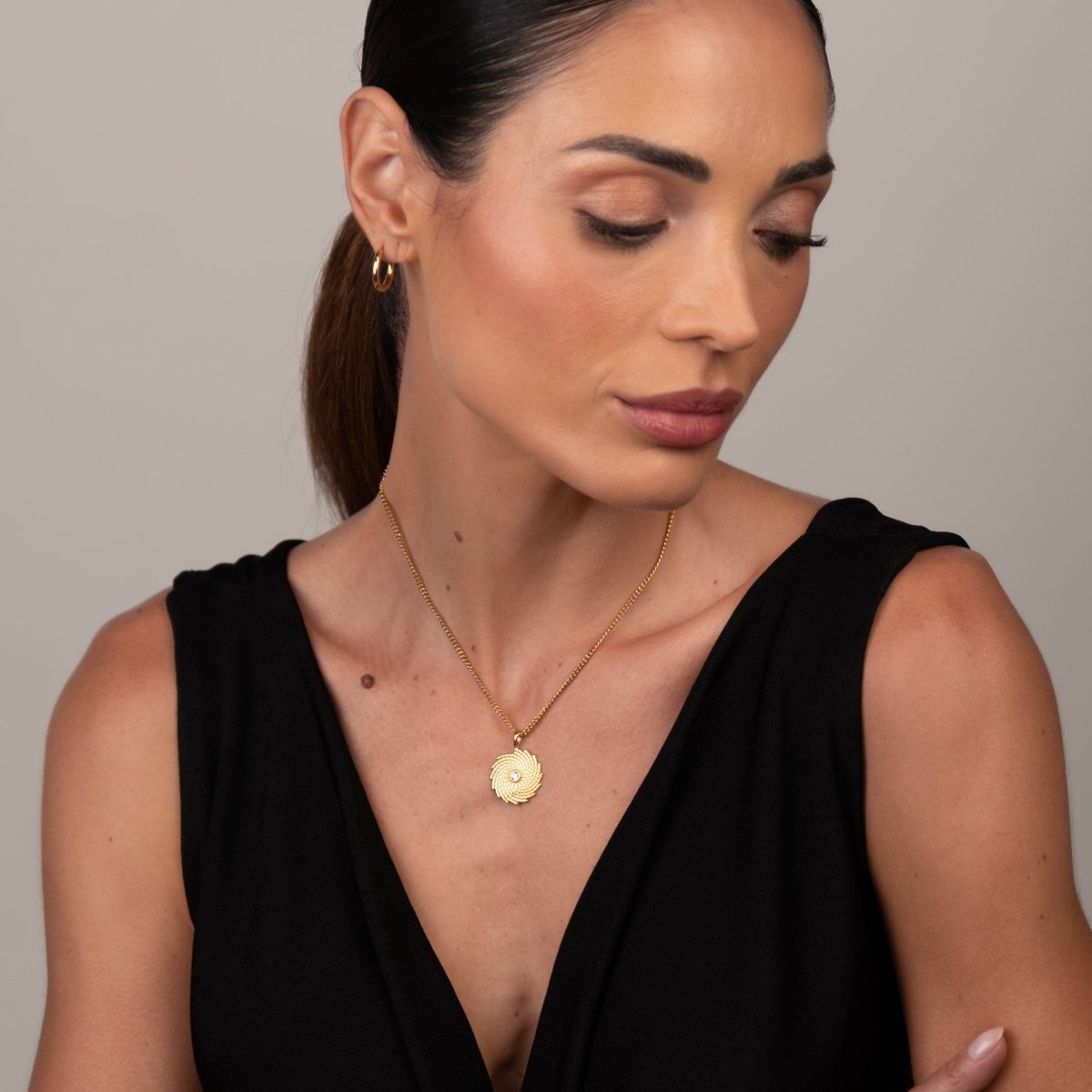 Necklace Glow 18K Gold-Plated in 18K gold-plated – Meiva necklace view 6