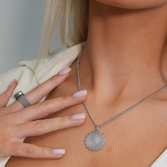 Women's Stainless Steel 18K Gold-Plated Necklace – Glow Silver – Meiva necklace view 2
