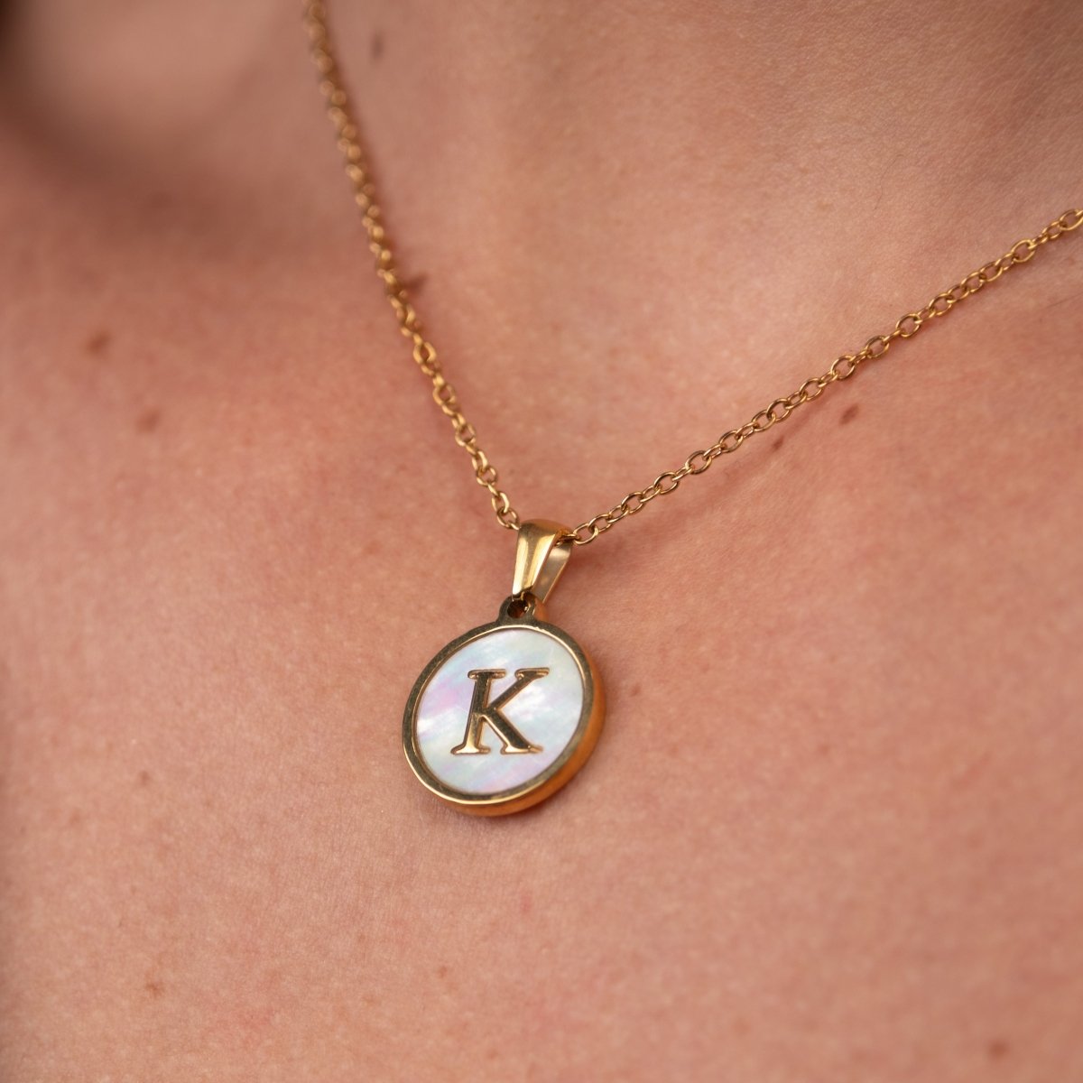 Necklace Marble Initial Letter 18K Gold Plated in 18K gold-plated – Meiva necklace view 3