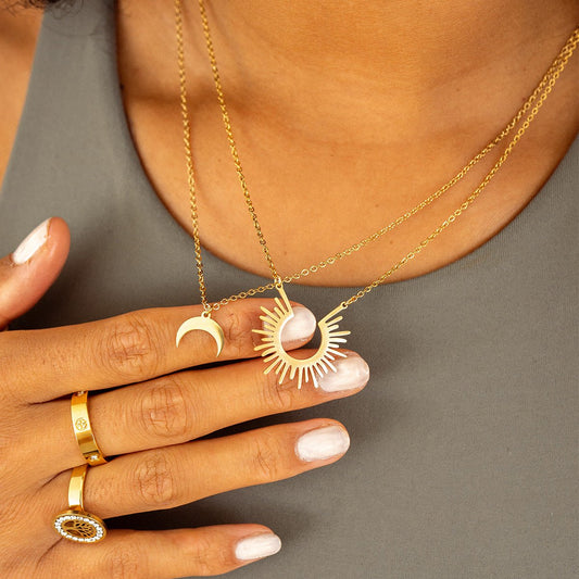 Necklace Moon Pendant 18K Gold-Plated in 18K gold-plated – Meiva necklace view 2