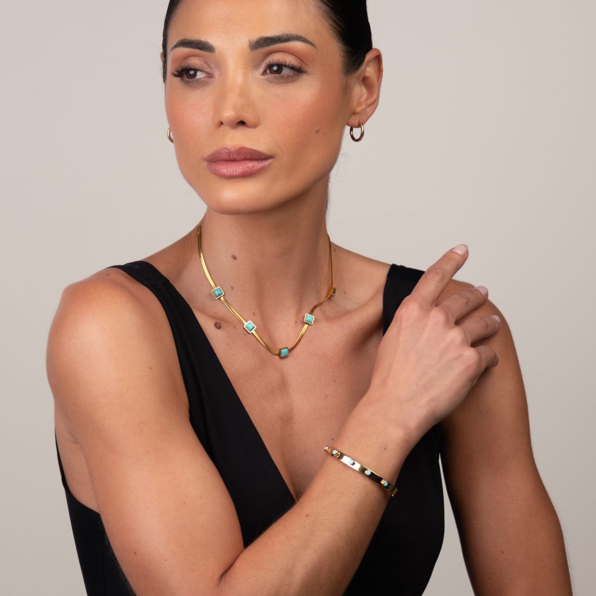 Necklace Aqua Stone Mesh 18K Gold-Plated in 18K gold-plated – Meiva necklace view 3