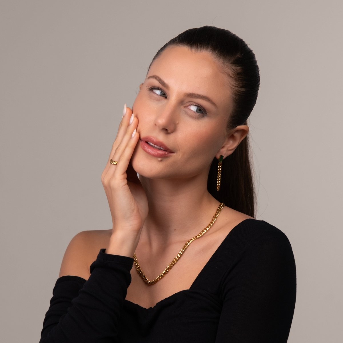Necklace Selenza Cuban Chain 18K Gold-Plated in 18K gold-plated – Meiva necklace view 8