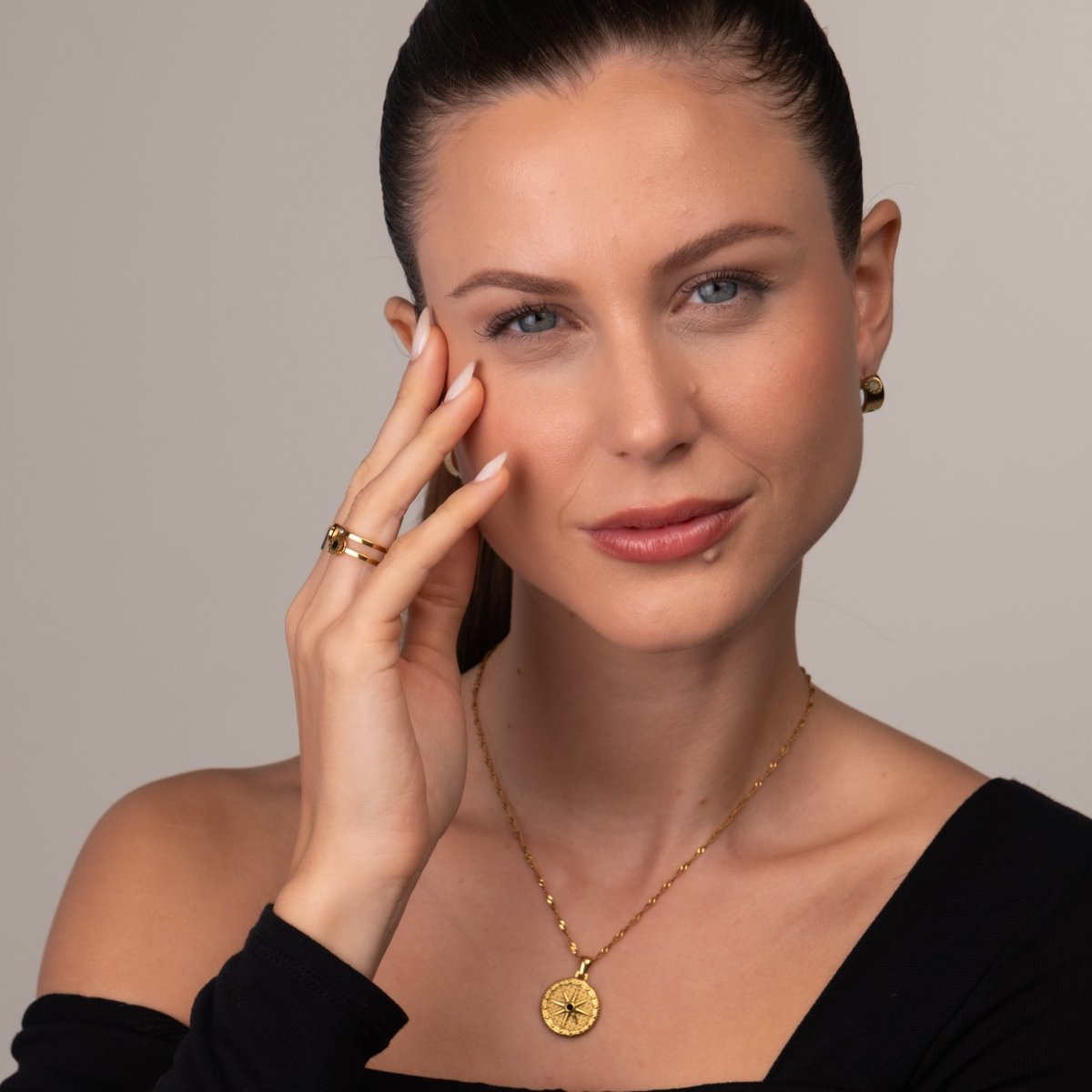 Necklace Selenza Cuban Chain 18K Gold-Plated in 18K gold-plated – Meiva necklace view 9