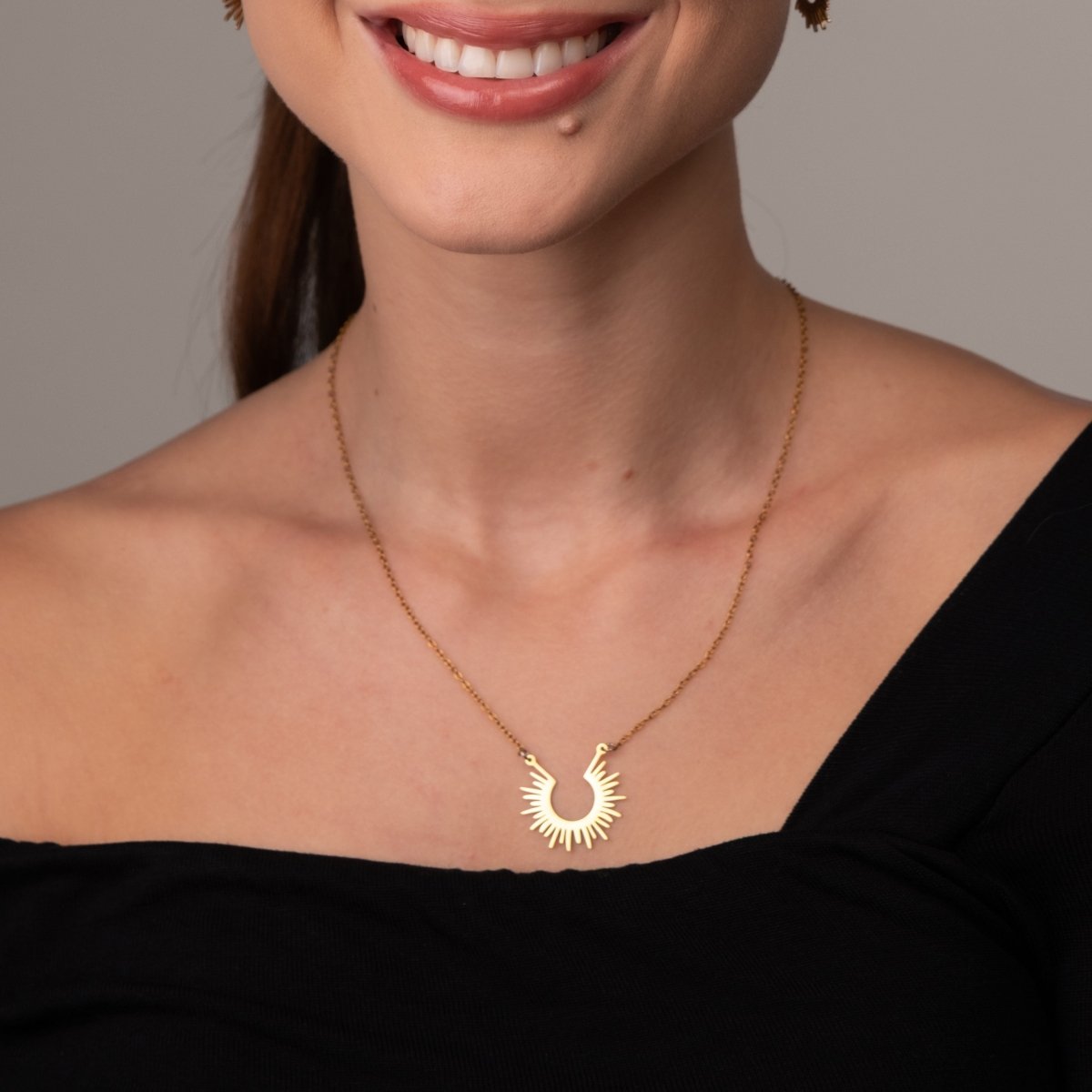Necklace Spike Pendant 18K Gold-Plated in 18K gold-plated – Meiva necklace view 6