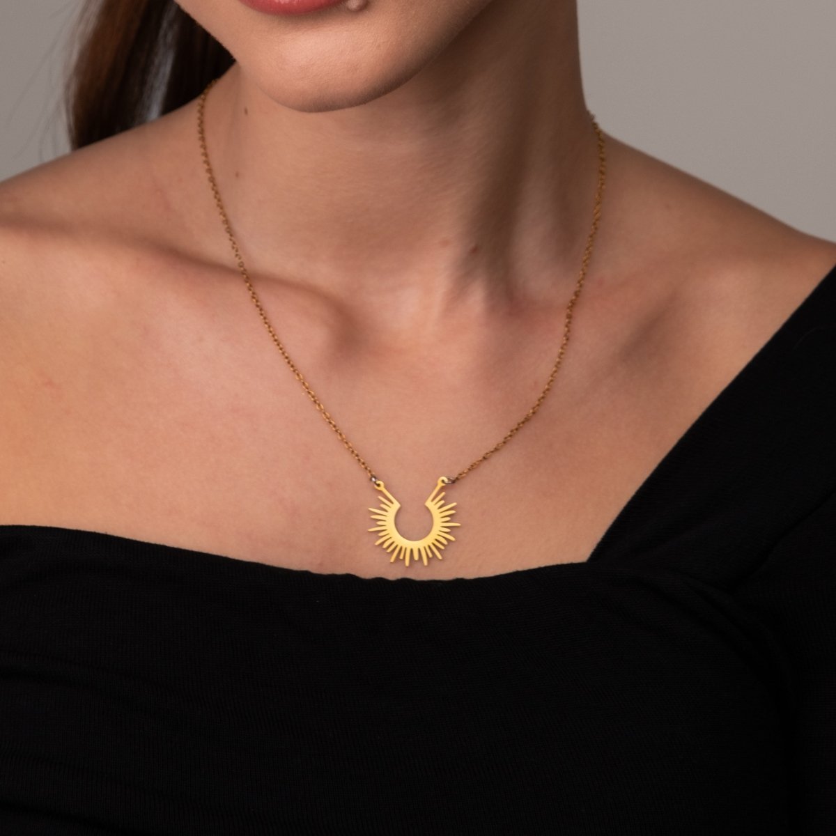 Necklace Spike Pendant 18K Gold-Plated in 18K gold-plated – Meiva necklace view 8