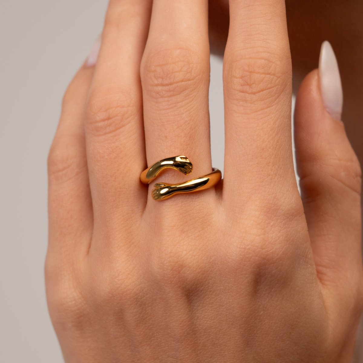 Ring Hug 18K Gold Plated in 18K gold-plated – Meiva ring view 7