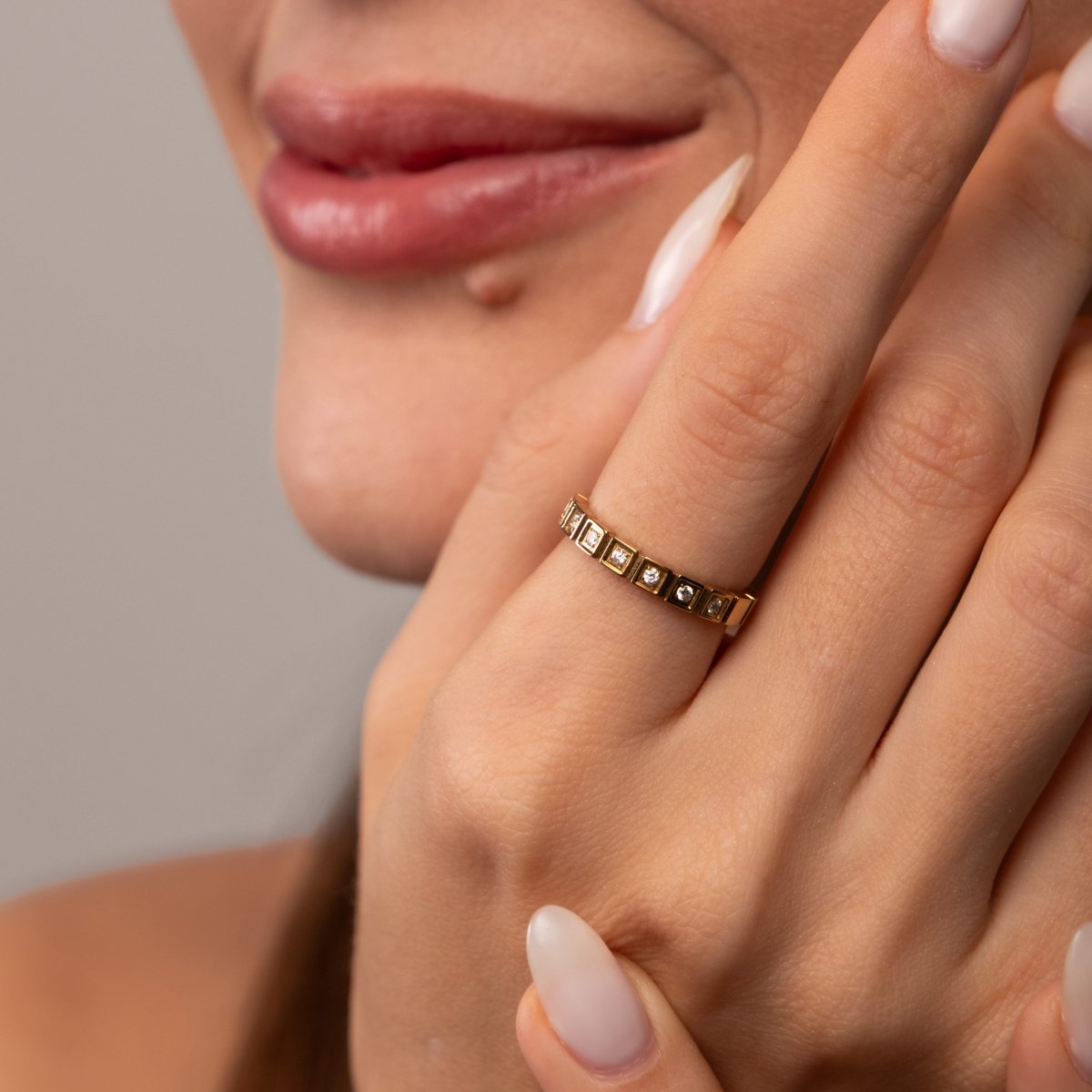 Ring Stone Block 18K Gold Plated in 18K gold-plated – Meiva ring view 4