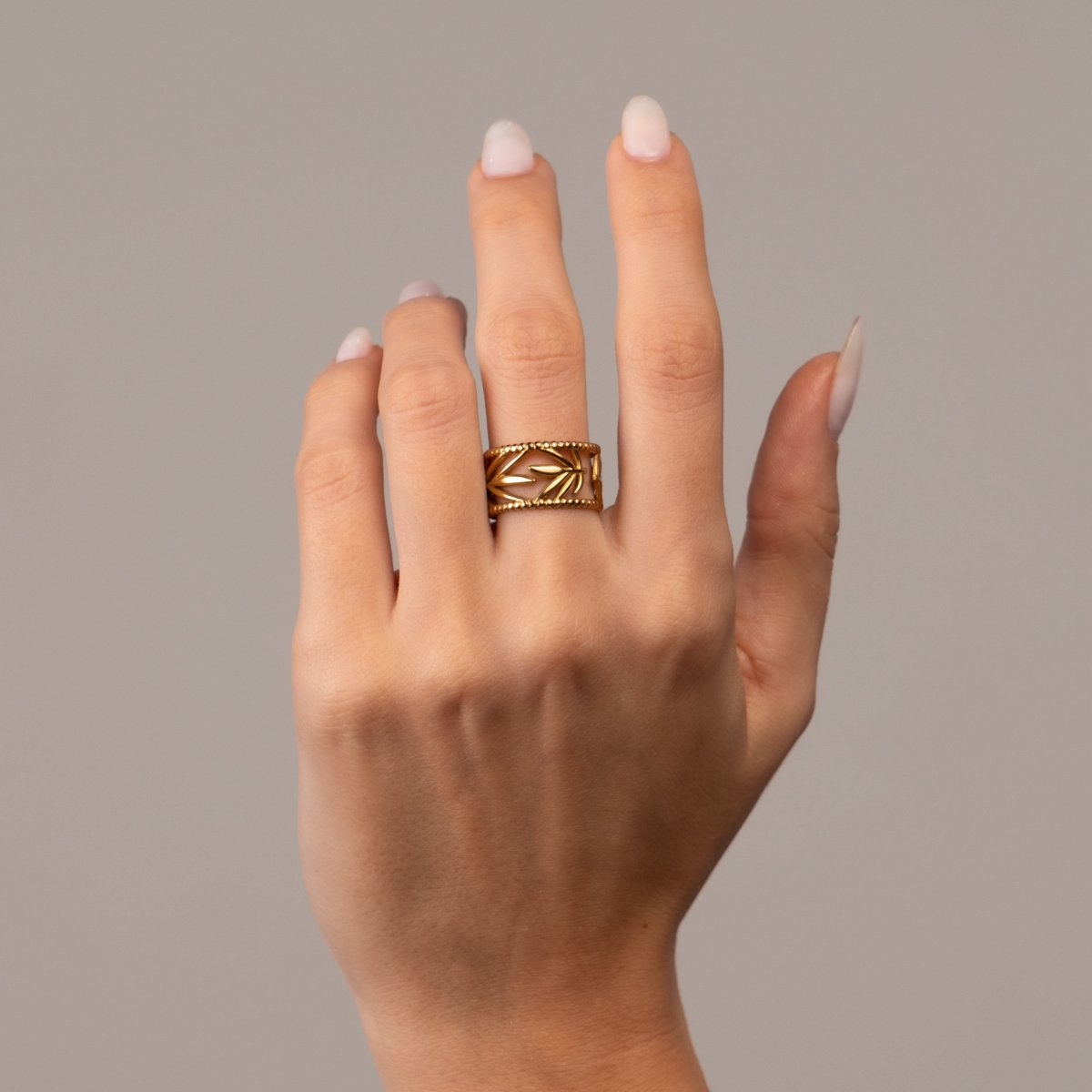 Ring Botanical Adjustable 18K Gold Plated in 18K gold-plated – Meiva ring view 4