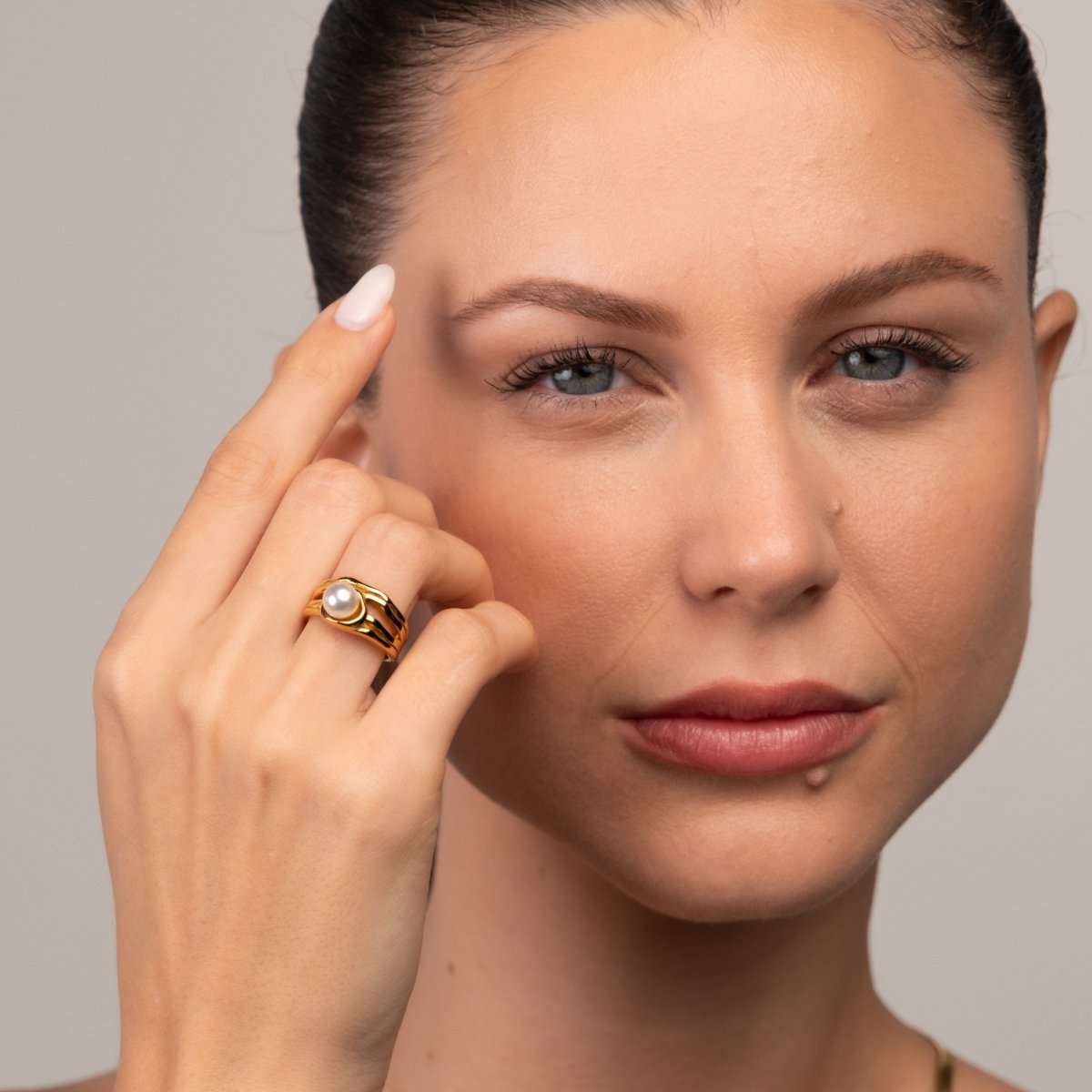 Ring Catalina Pearl Solitaire Gold Plated 18K in 18K gold-plated, pearl – Meiva ring view 6