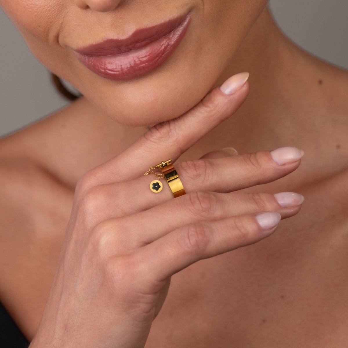 Ring Charm 18K Gold Plated in 18K gold-plated – Meiva ring view 4