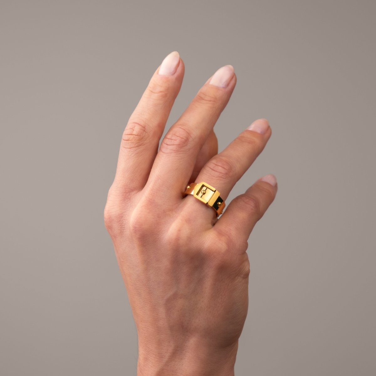 Ring Corset 18K Gold Plated in 18K gold-plated – Meiva ring view 4