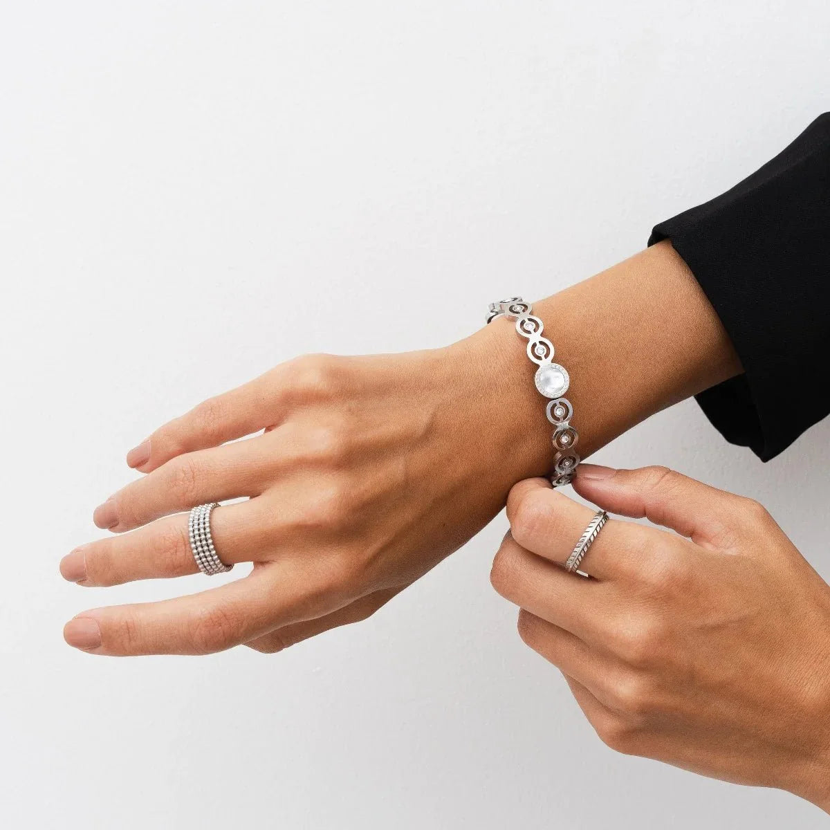 Ring Iconic Sphere Silver – Meiva ring view 3