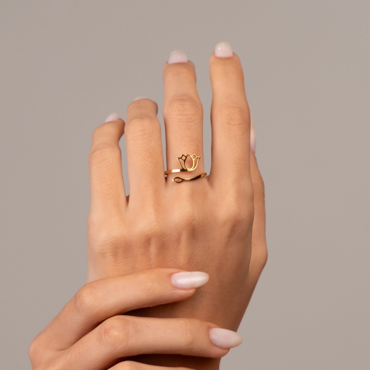 Ring Lotus Flower 18K Gold Plated in 18K gold-plated – Meiva ring view 3