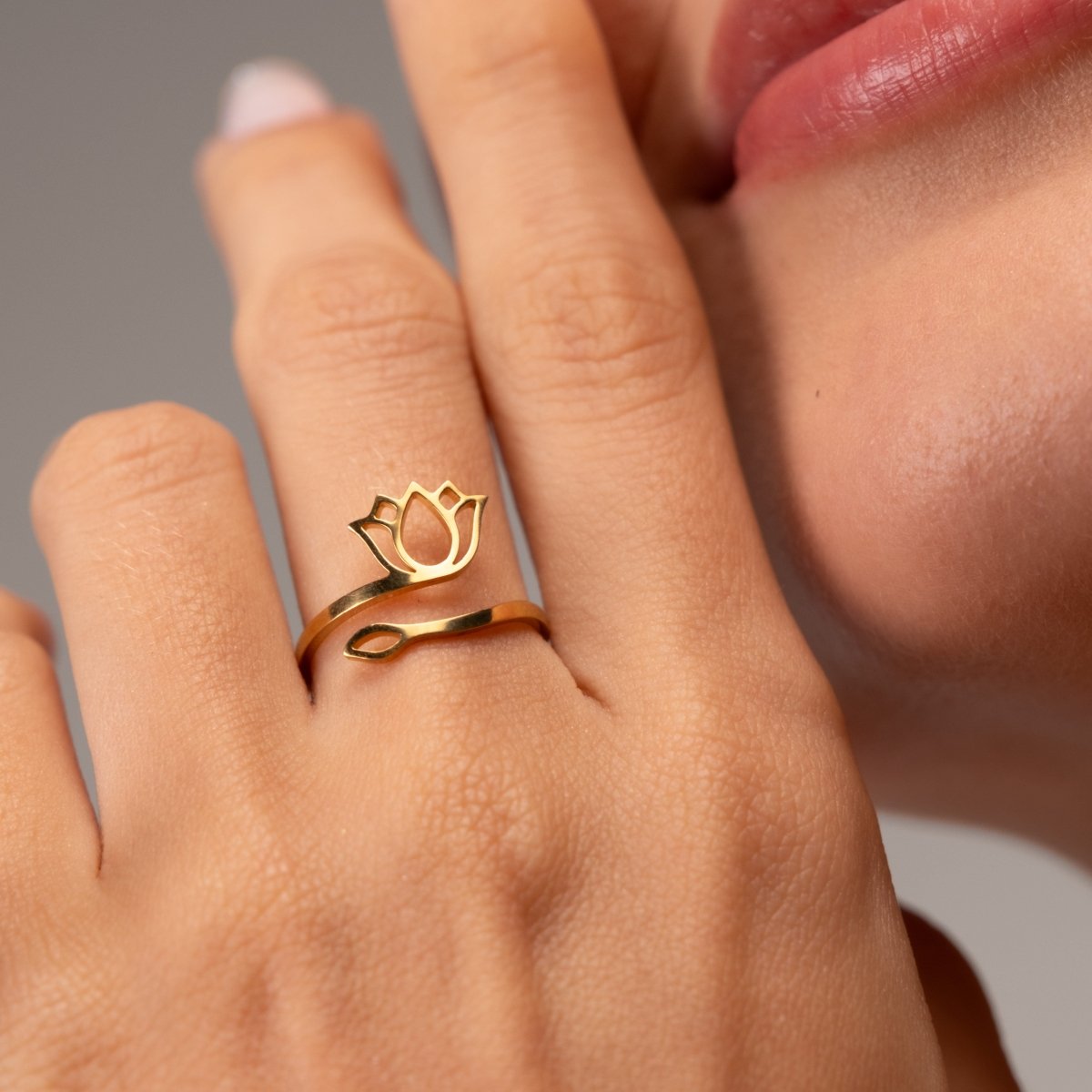 Ring Lotus Flower 18K Gold Plated in 18K gold-plated – Meiva ring view 4