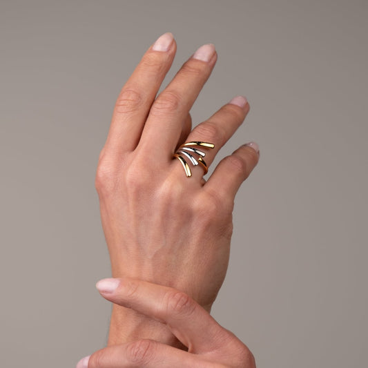 Ring Flow Adjustable Two-Tone Gold and Silver – Meiva ring view 2