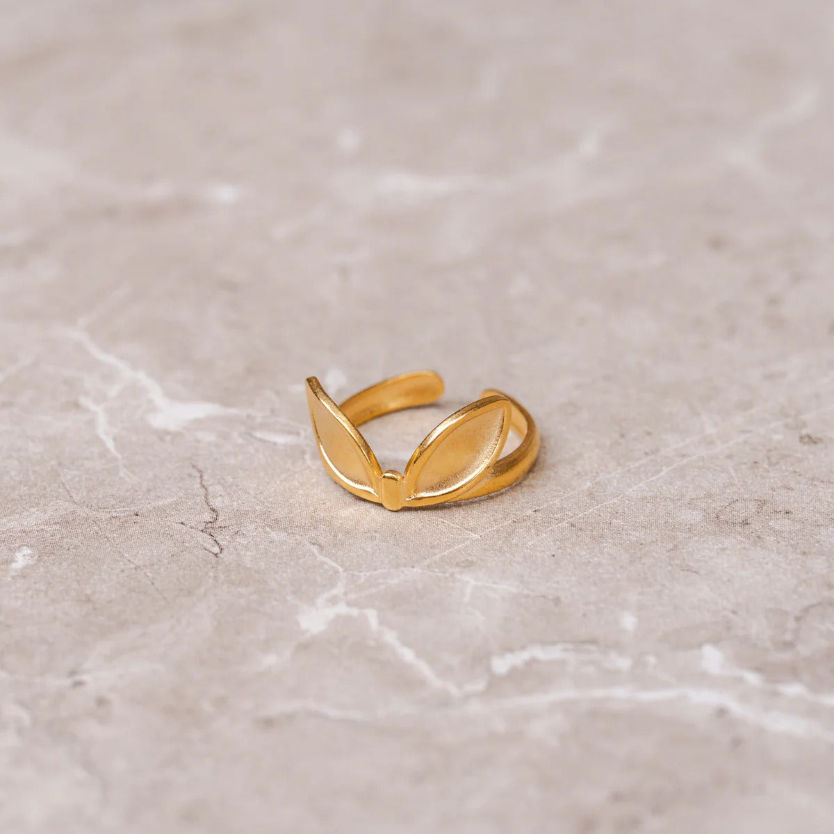 Ring Leaves Adjustable 18K Gold Plated in 18K gold-plated – Meiva ring view 2