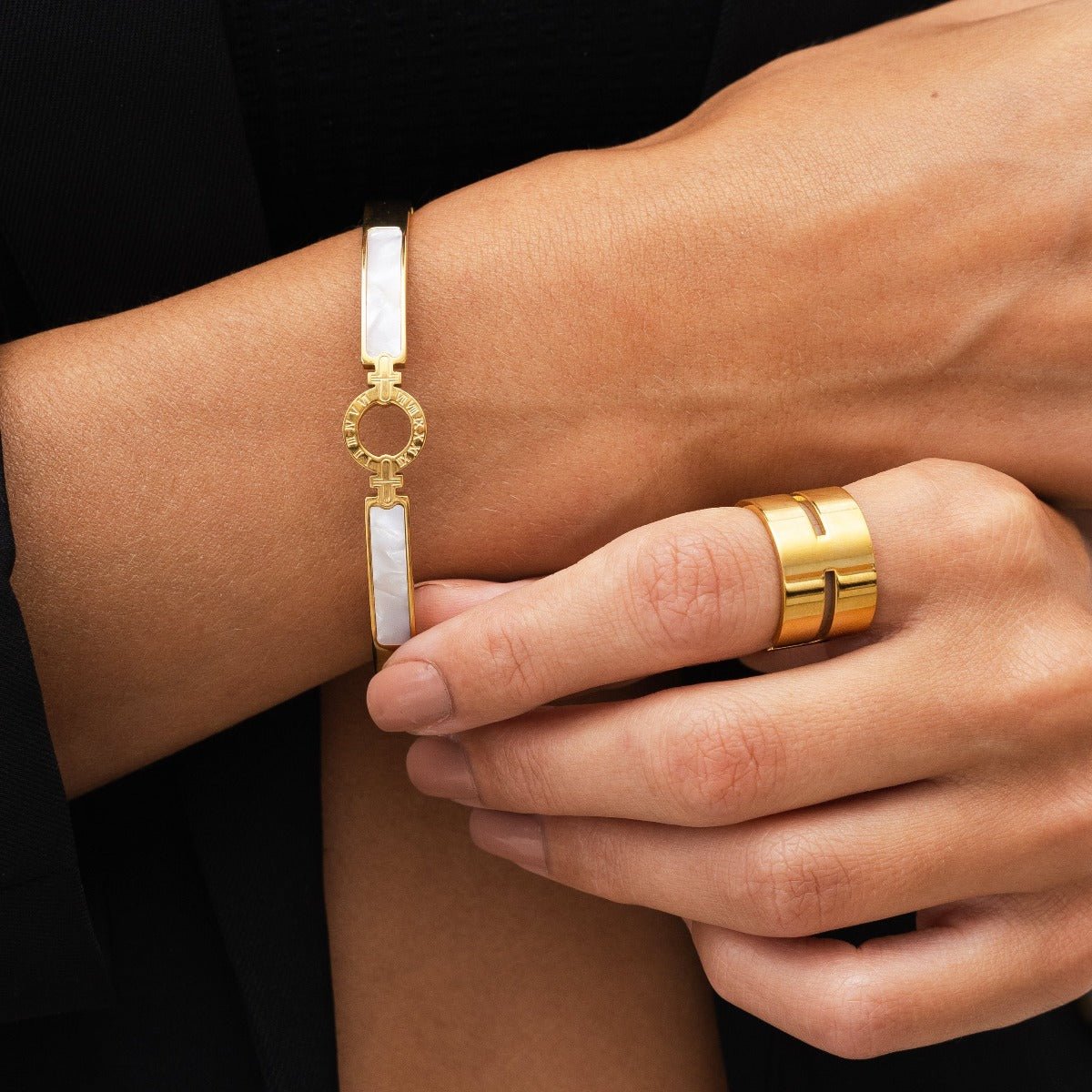 Ring Hi-Lo Chunky 18K Gold-Plated in 18K gold-plated – Meiva ring view 2