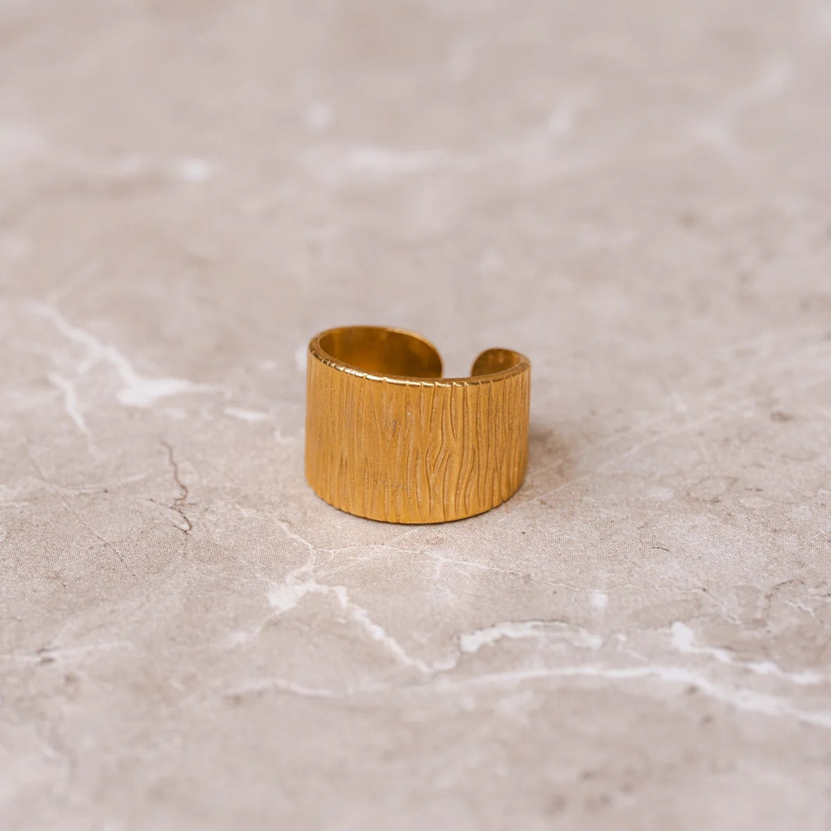 Ring Wide Textured Adjustable 18K Gold Plated in 18K gold-plated – Meiva ring view 2