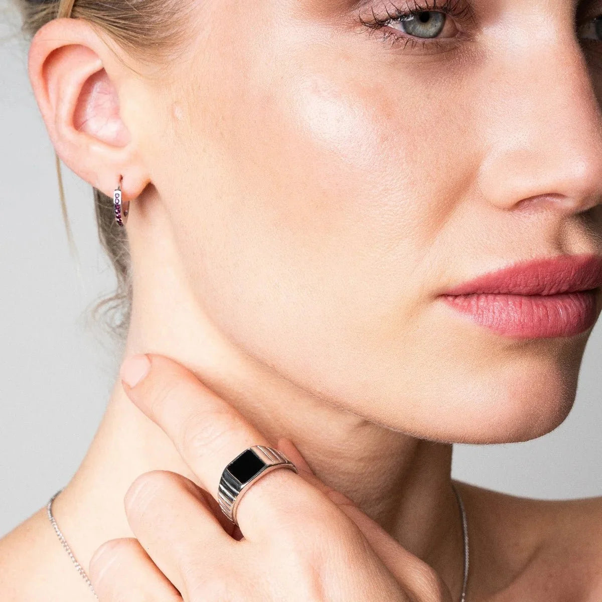 Ring Noir Silver – Meiva ring view 4