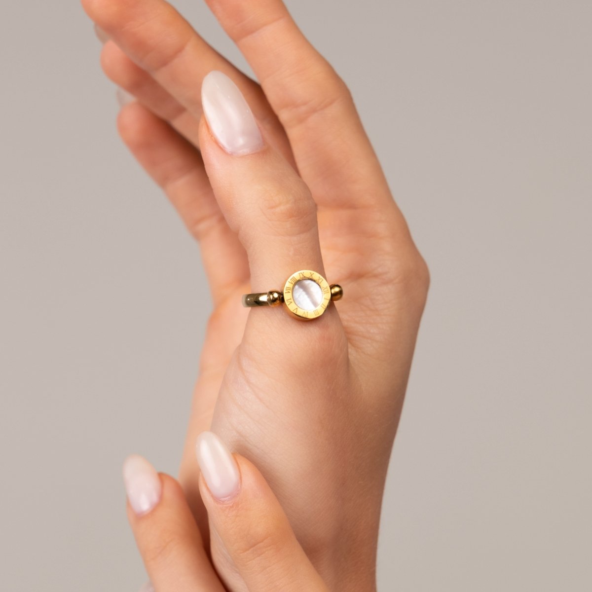 Ring Roman Numeral 18K Gold Plated in 18K gold-plated – Meiva ring view 2