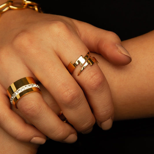 Ring Lightning Bolt 18K Gold Plated in 18K gold-plated – Meiva ring view 2