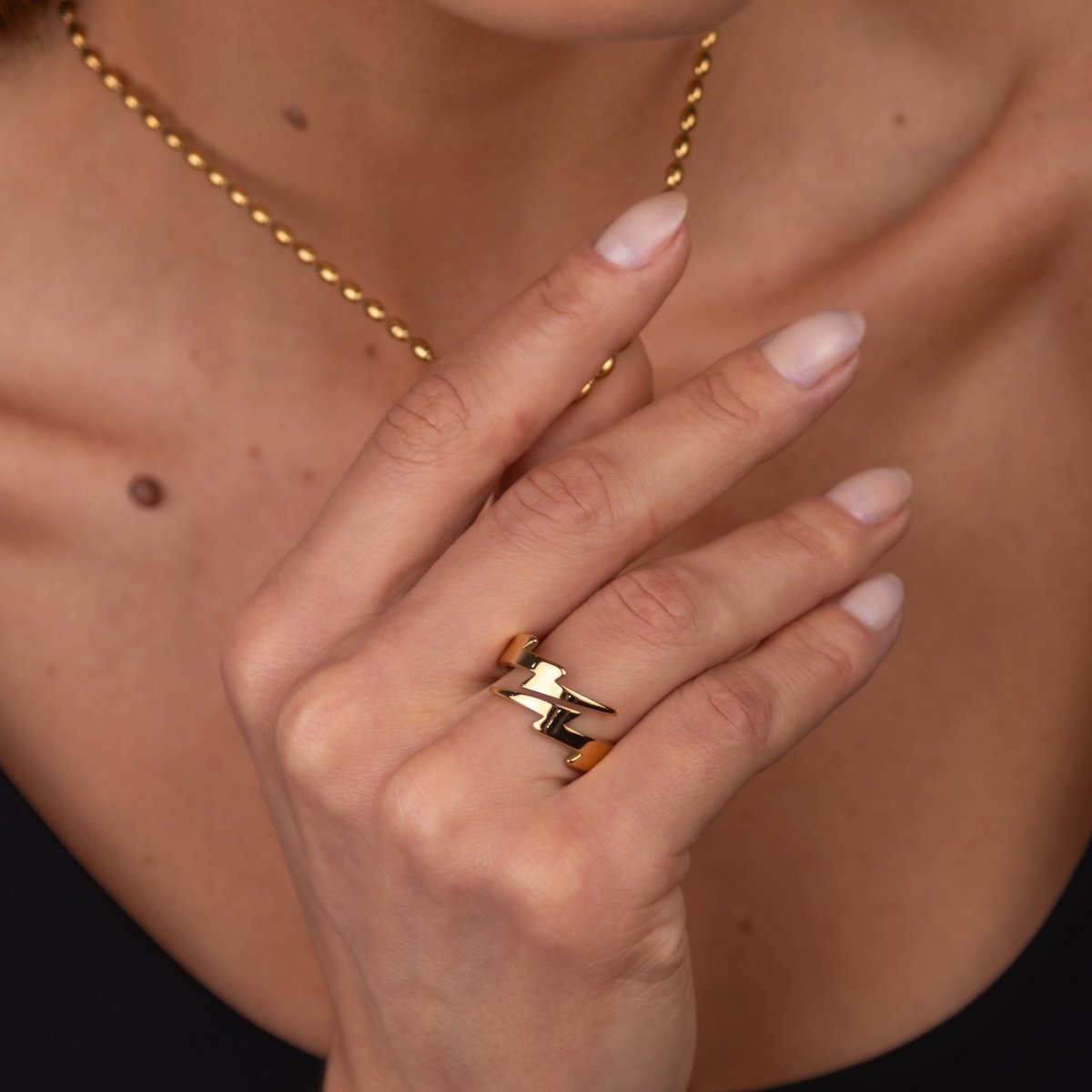 Ring Lightning Bolt 18K Gold Plated in 18K gold-plated – Meiva ring view 4