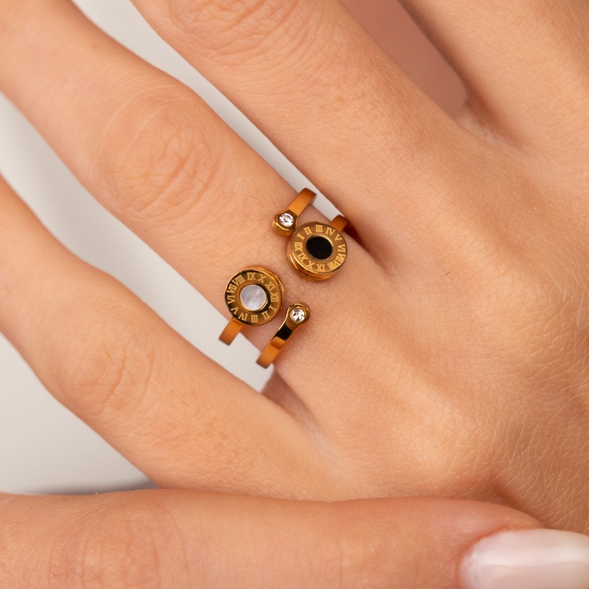 Ring Roman Venice 18K Gold Plated in 18K gold-plated – Meiva ring view 3