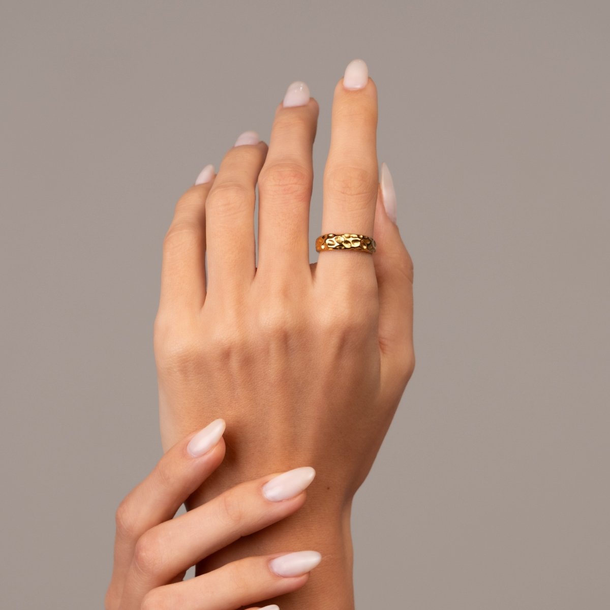 Ring Lunar Texture 18K Gold-Plated in 18K gold-plated – Meiva ring view 3