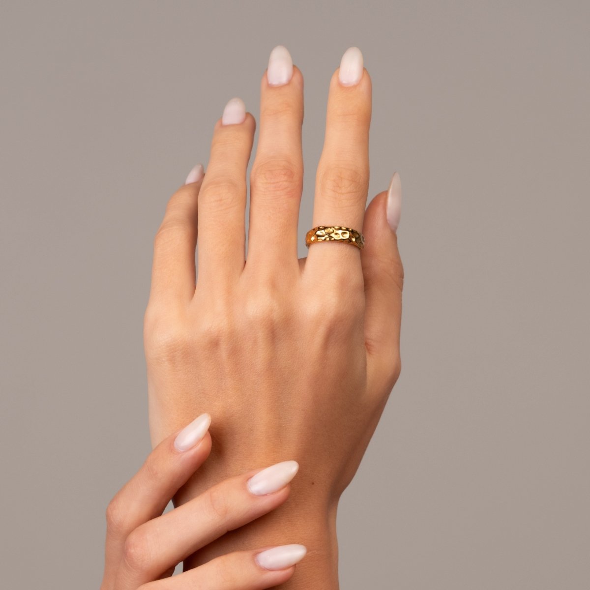 Ring Lunar Texture 18K Gold-Plated in 18K gold-plated – Meiva ring view 4