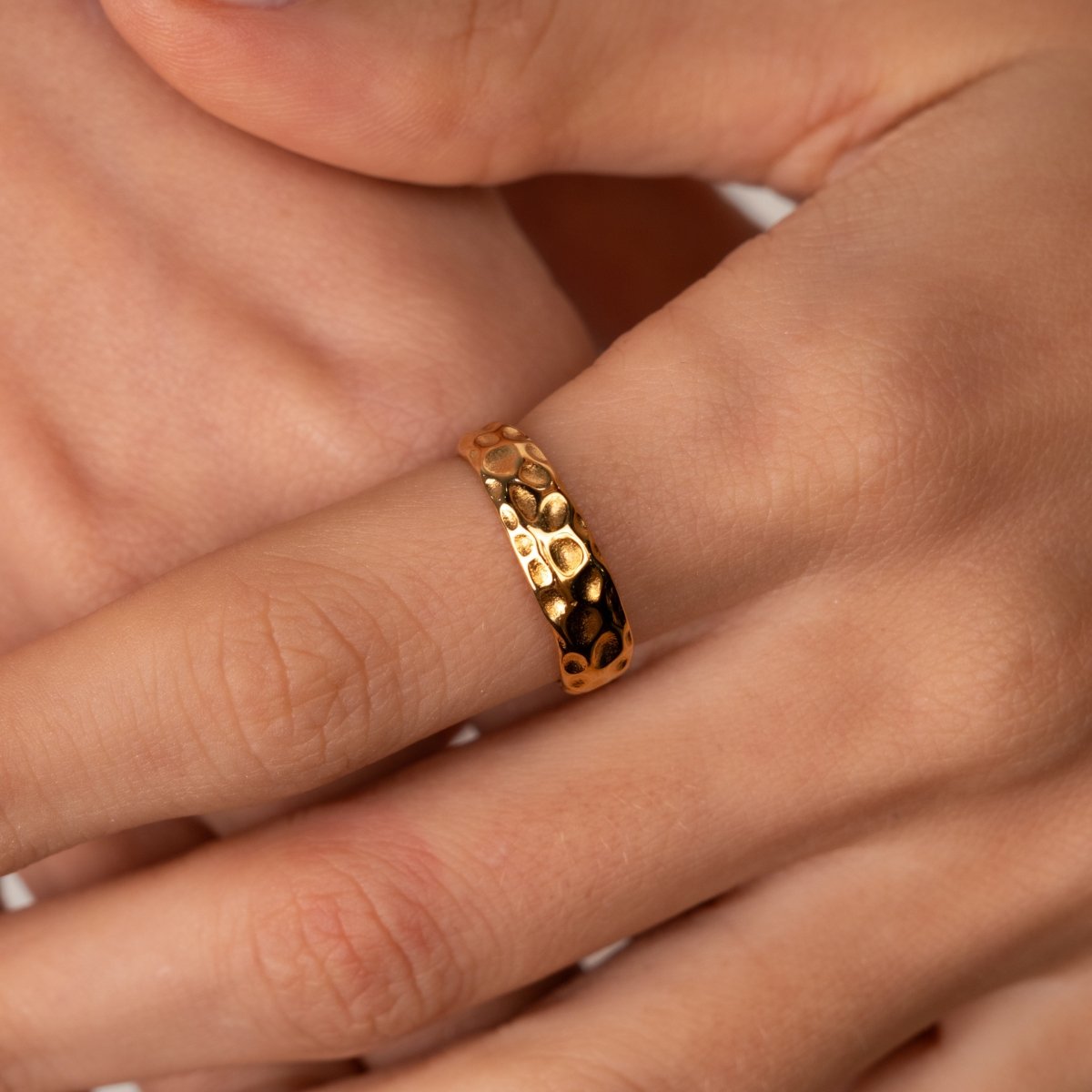 Ring Lunar Texture 18K Gold-Plated in 18K gold-plated – Meiva ring view 6