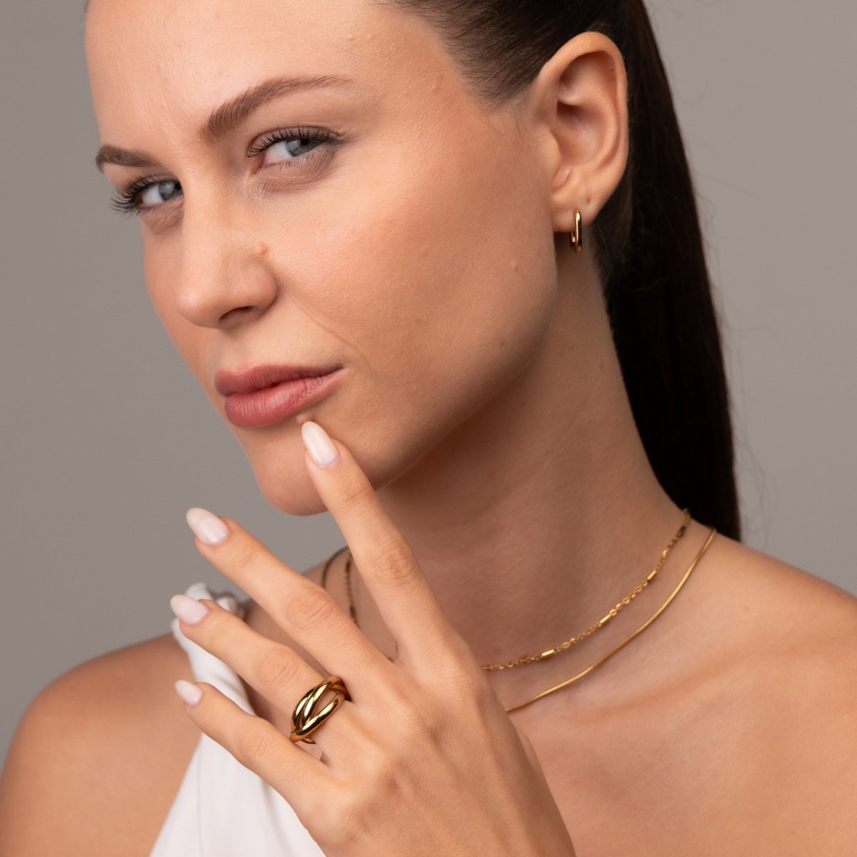 Ring Trinity 18K Gold Plated in 18K gold-plated – Meiva ring view 4