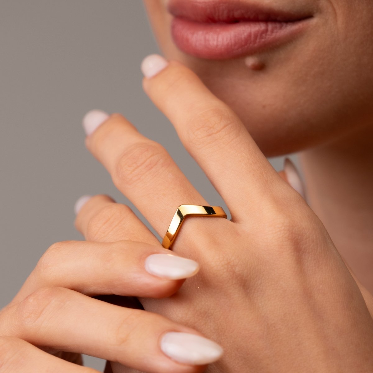 Ring Smooth Trinity 18K Gold Plated in 18K gold-plated – Meiva ring view 4