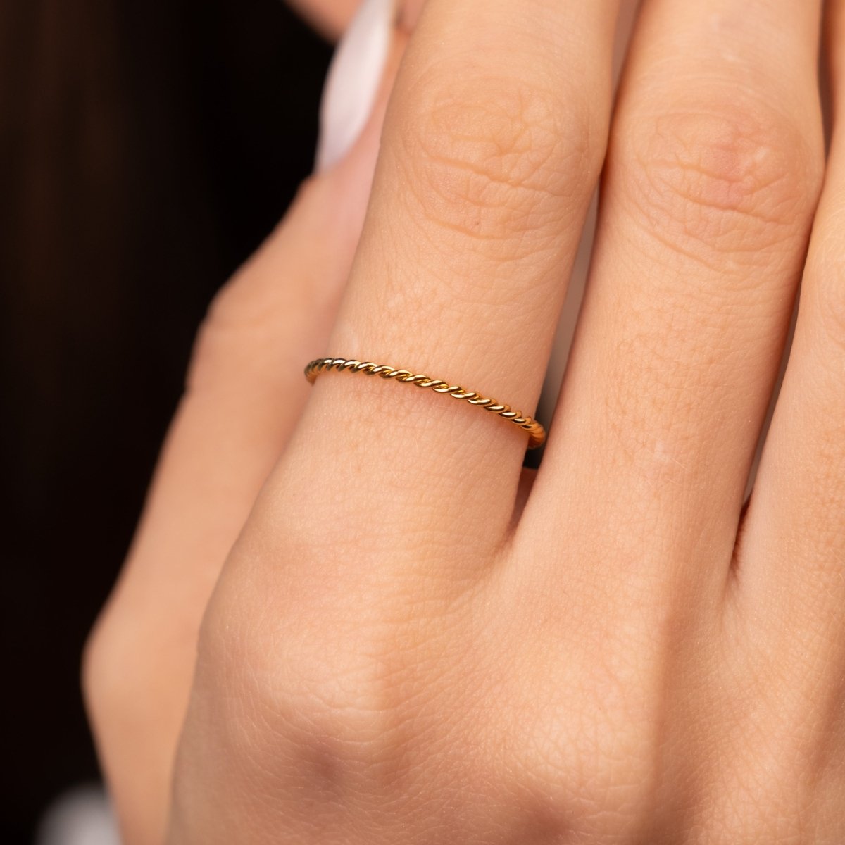 Ring Twist 18K Gold Plated in 18K gold-plated – Meiva ring view 3
